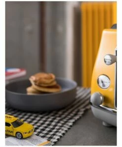 Brand new 👏 Delonghi Icona Capitals New York 4 Slice Toaster Yellow CTOC4003Y 🎉 -Appliances Sales Store 674317090 4 720x928