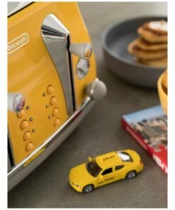 Brand new 👏 Delonghi Icona Capitals New York 4 Slice Toaster Yellow CTOC4003Y 🎉 -Appliances Sales Store 674317090 7 720x928